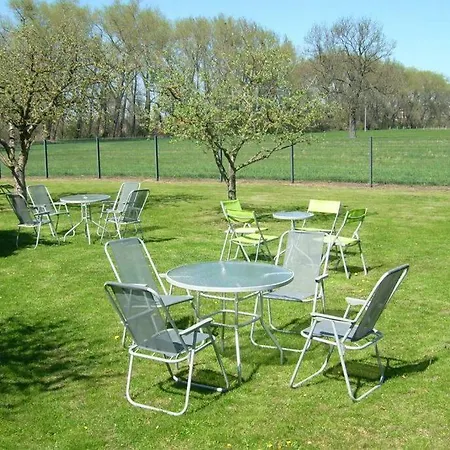 Апартаменты Fewo3 Наумбург